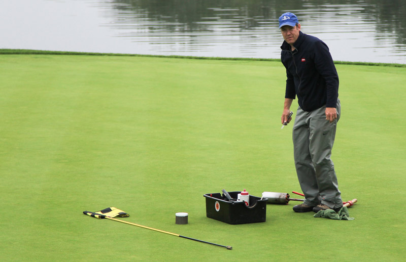 Golf tournament volunteering do’s and don’ts Darrick Robbins