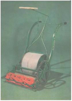 Reel mowers: Scythe or scissors? Old model reel mower